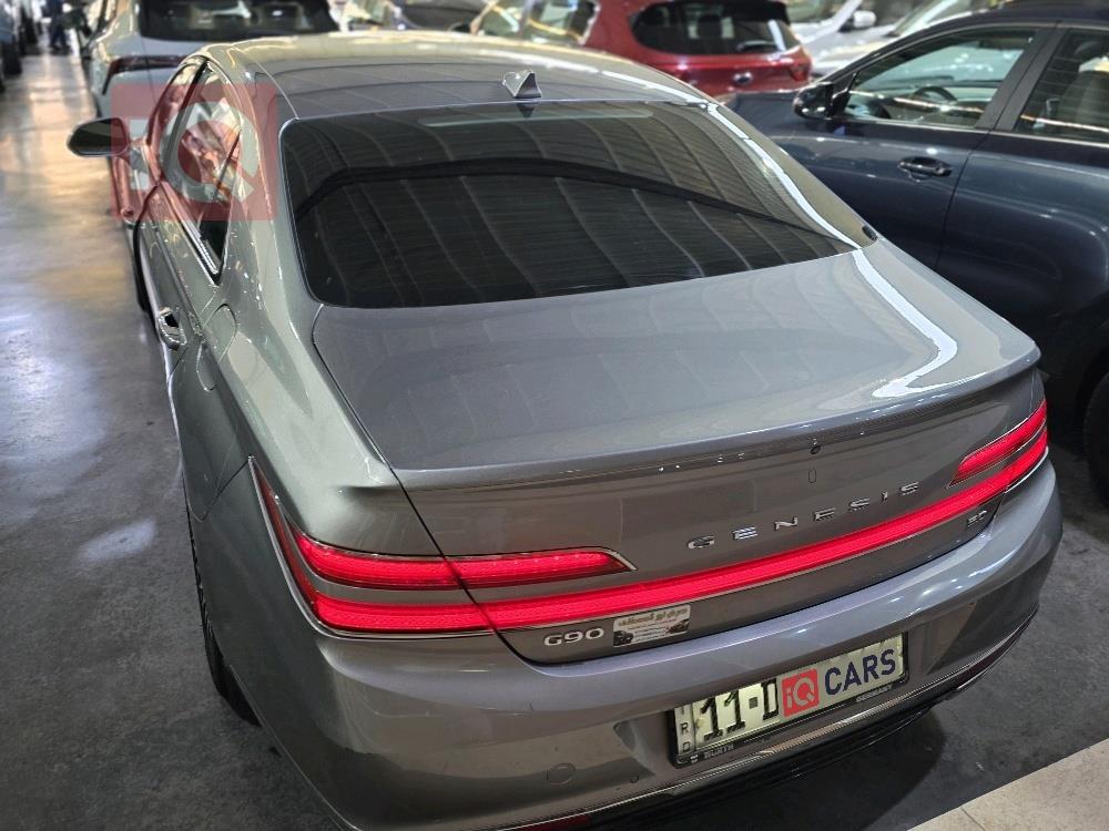 جنسس G90